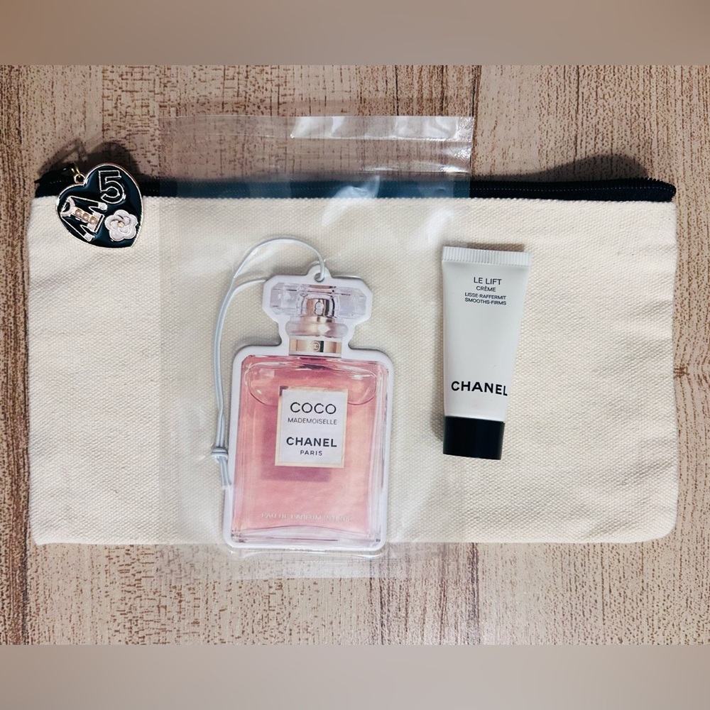 CHANEL beauty themed gift set